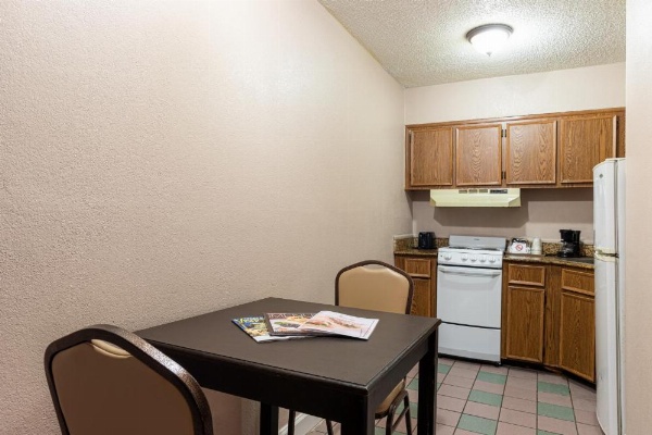 Sundial Inn image 11