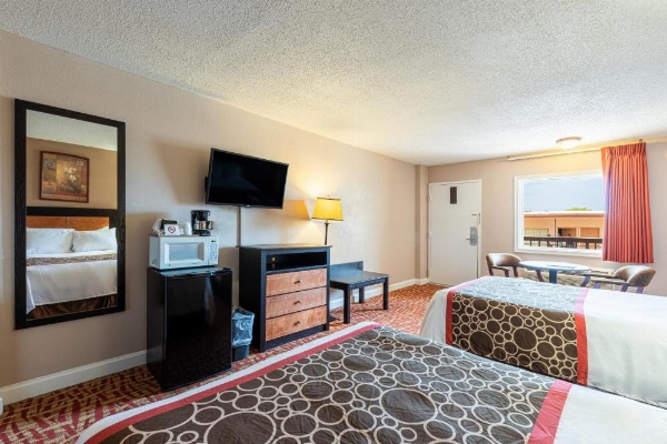 Sundial Inn image 15