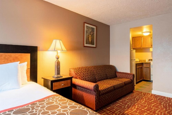 Sundial Inn image 18